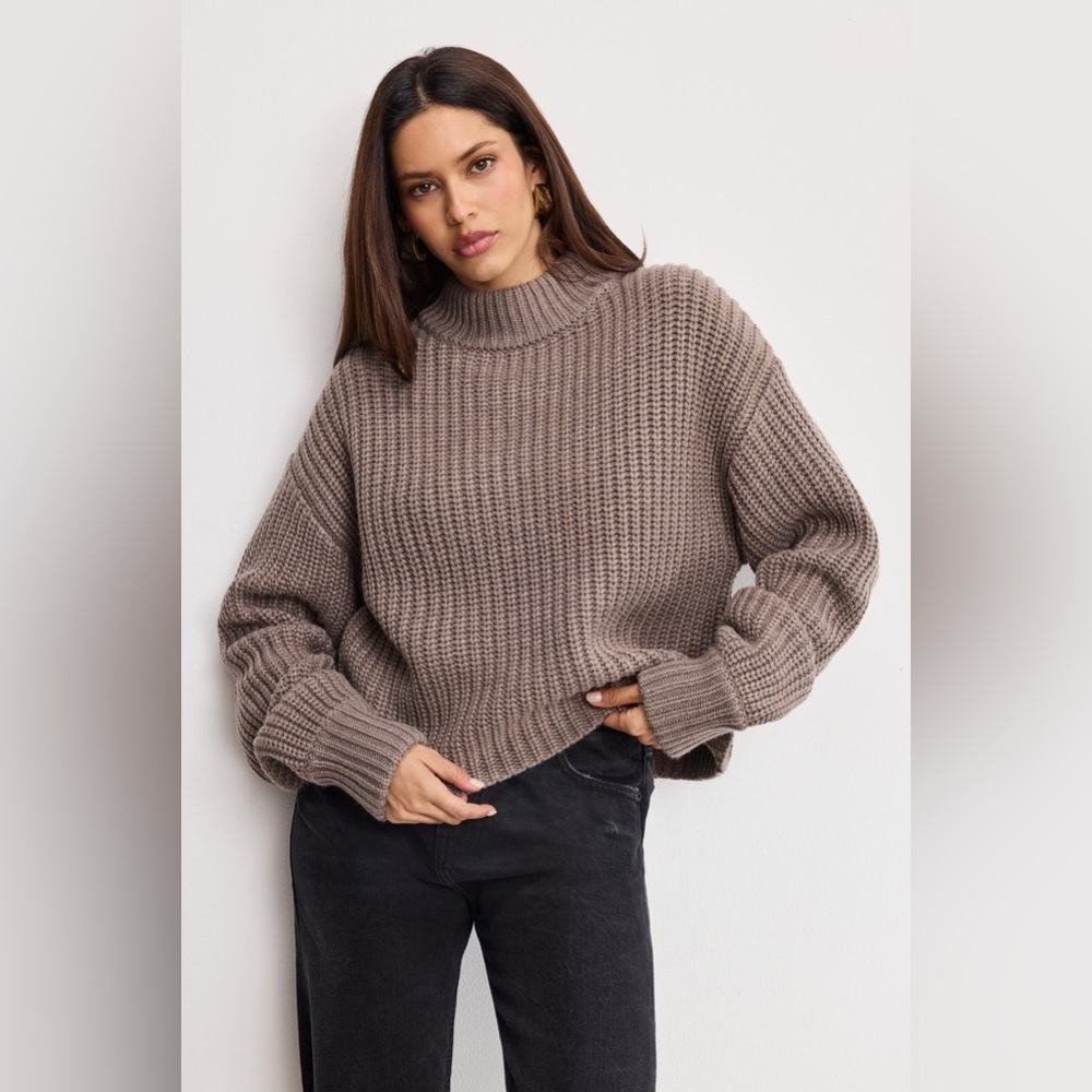 Good American - CHUNKY KNIT MOCK NECK SWEATER